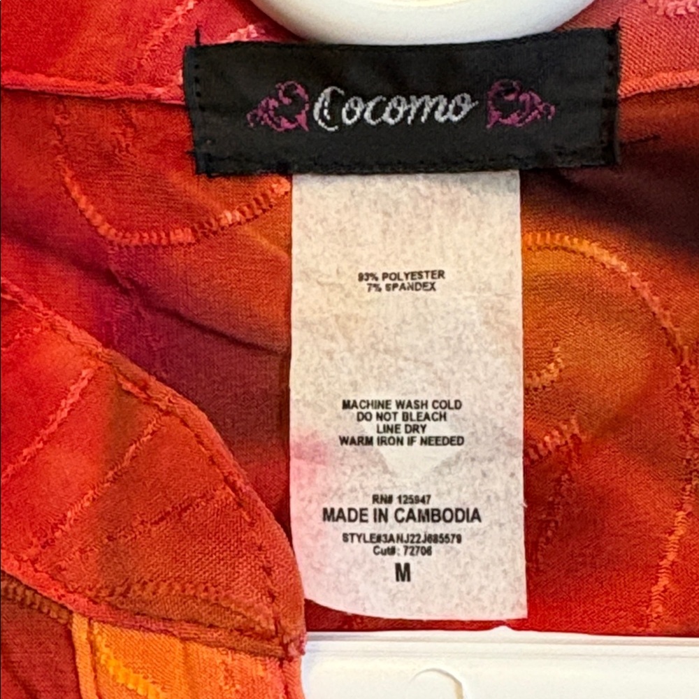 NWOT Cocomo Beautiful Multi-color Blouse Embellished w/Gold Studs & Buttons - M - Picture 17 of 17